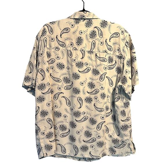 Vintage Saddlebred 100% Silk Men's Short Sleeve Button Up Paisley Cream Charcoal - Picture 2 of 6